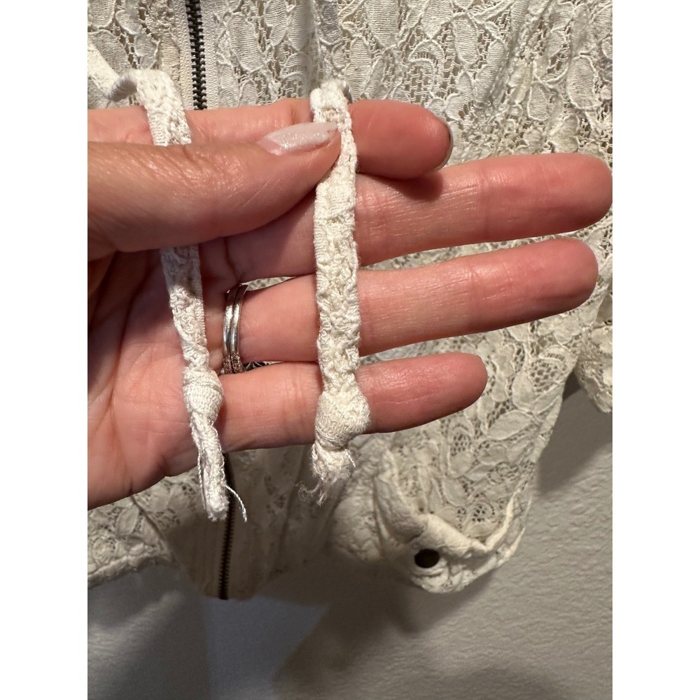 American Rag Womens XL Ivory Floral Lace Zip Up Bomber Jacket Short Sleeve Cream - Picture 4 of 15